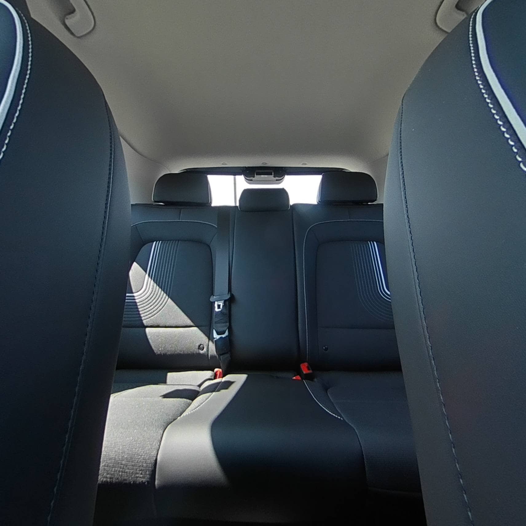 Certified 2024 Hyundai Venue Limited FWD image 32