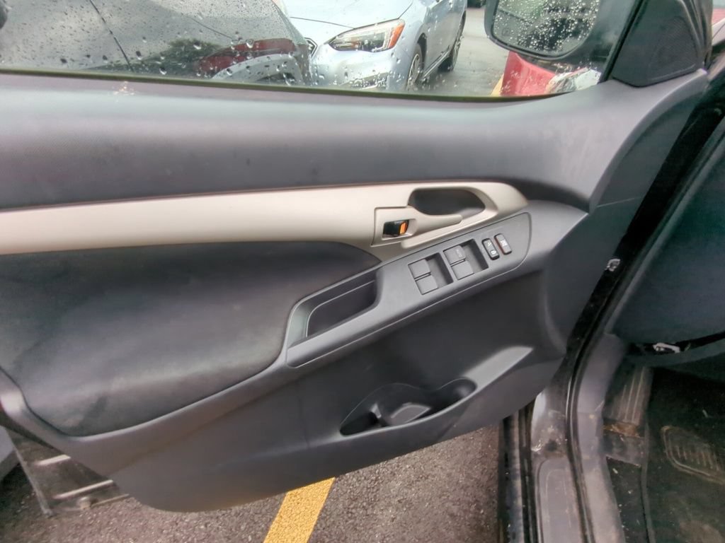 Used 2009 Toyota Matrix S FWD image 8