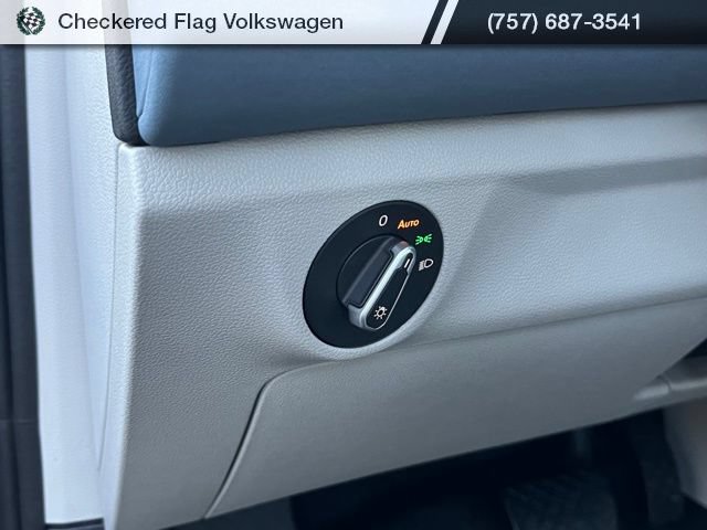 New 2026 Volkswagen Jetta SE FWD image 17