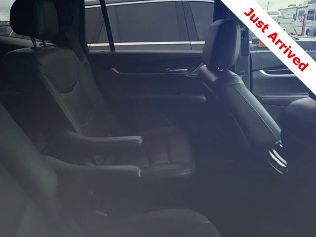 Used 2023 Cadillac XT6 Premium Luxury w/ Technology Package FWD image 11