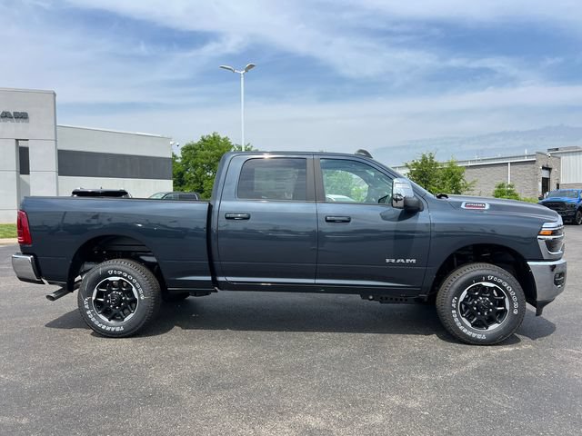 New 2026 RAM 2500 Laramie AWD/4WD image 9