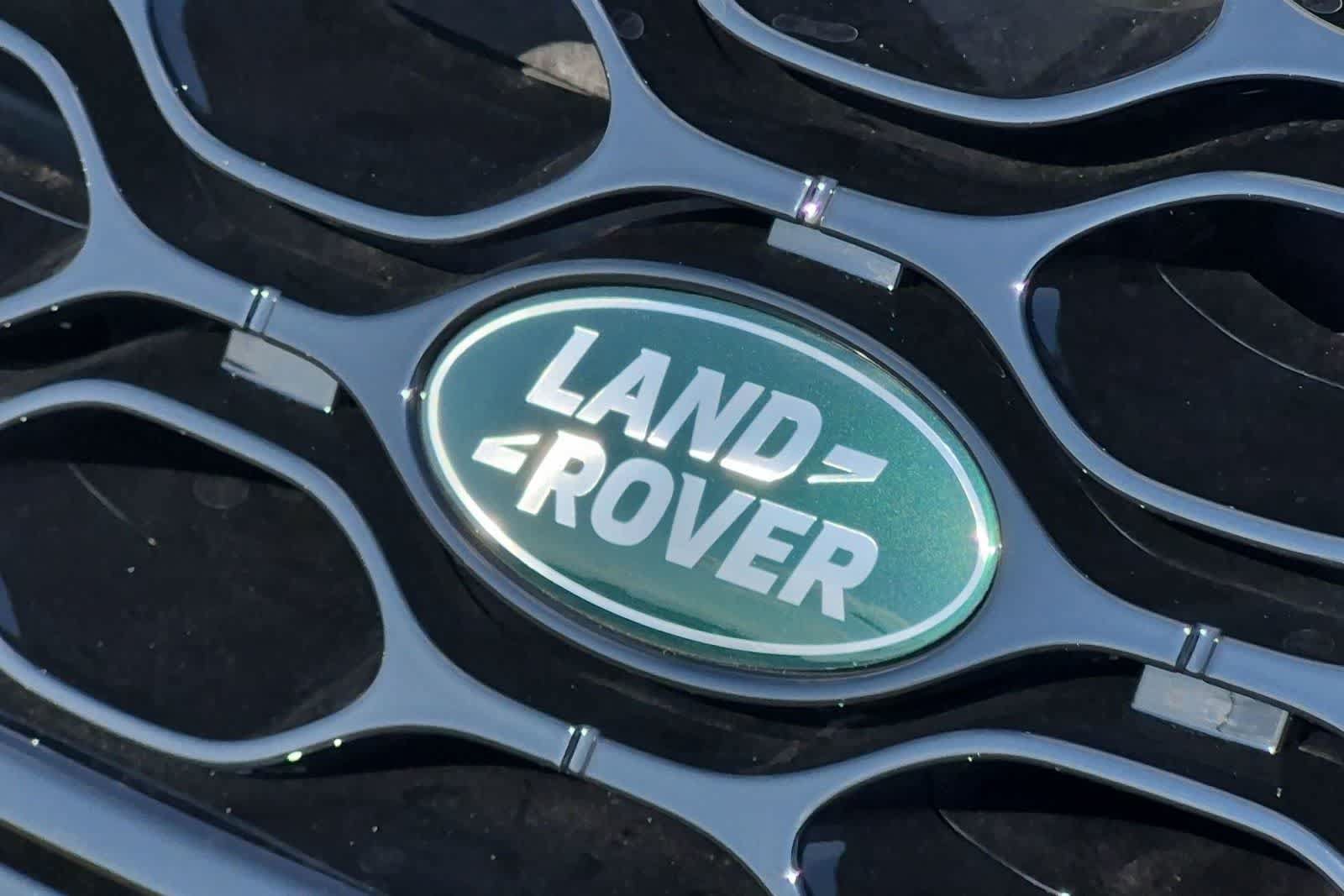 New 2026 Land Rover Discovery Sport Landmark AWD/4WD image 11