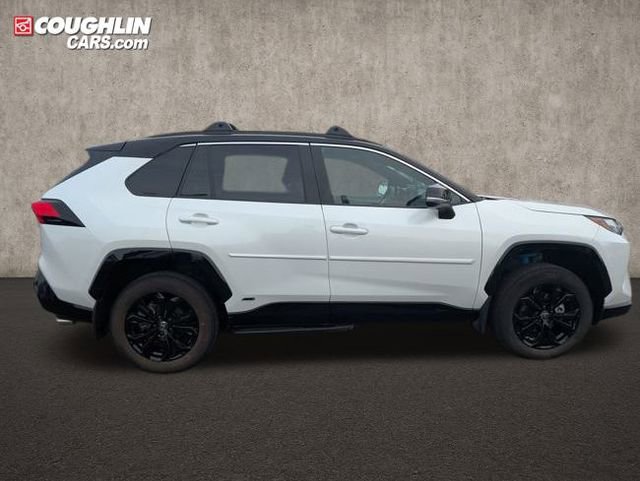 Used 2025 Toyota RAV4 XSE image 8