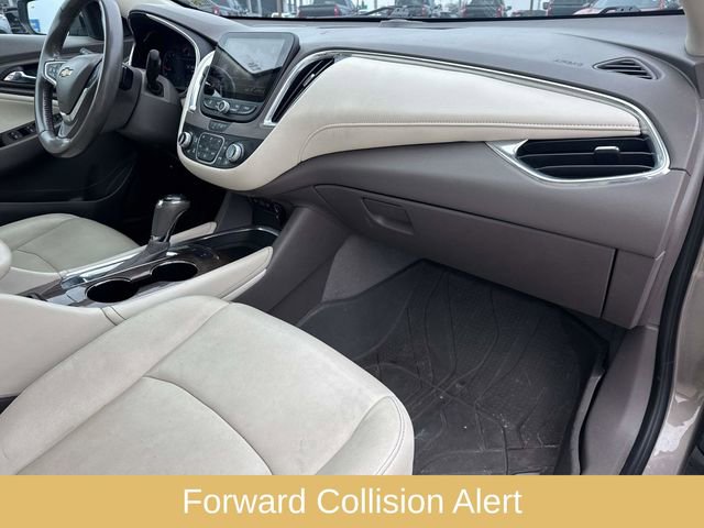 Used 2020 Chevrolet Malibu LT w/ Leather Package image 19