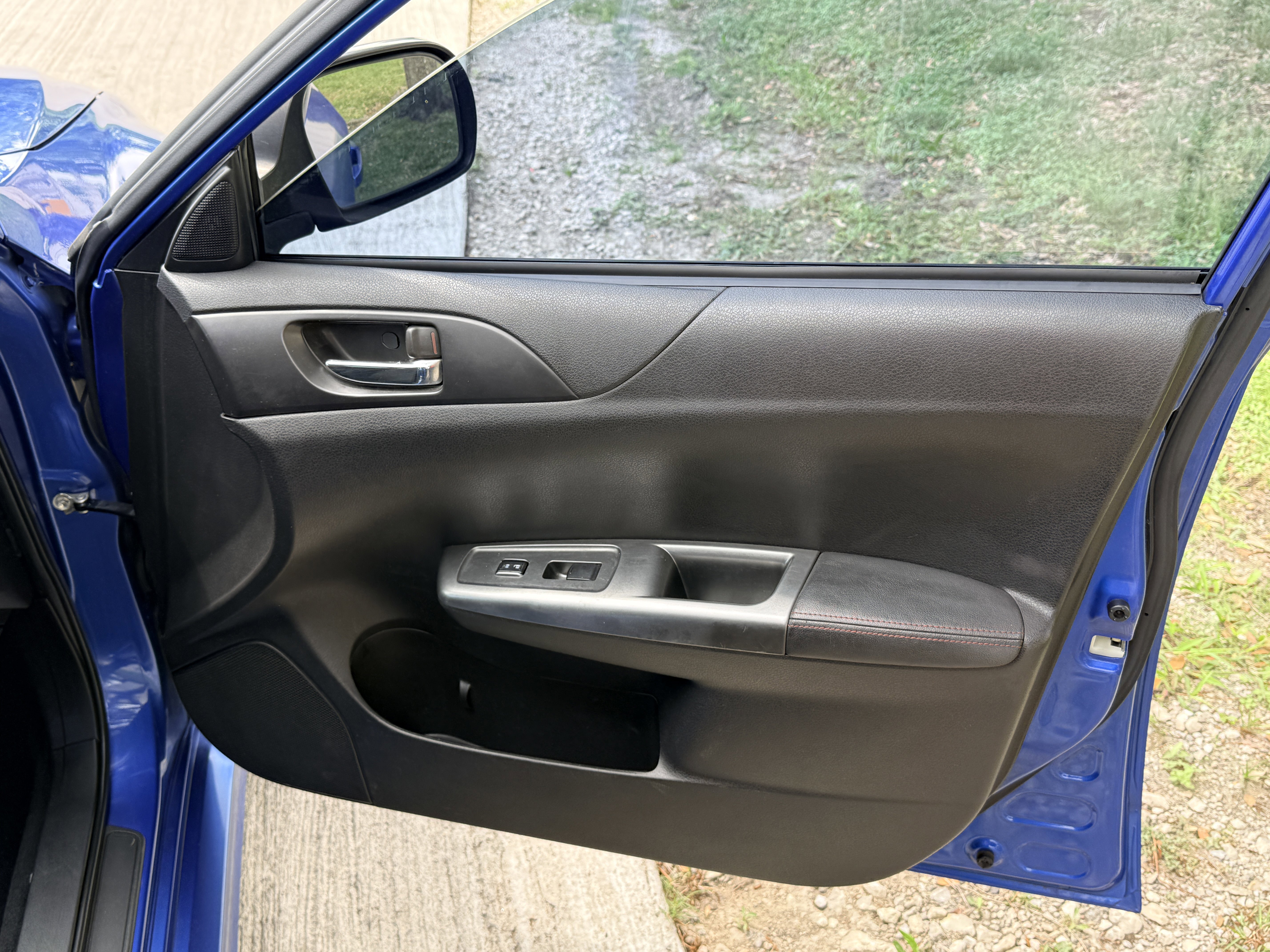 Used 2013 Subaru Impreza WRX Sedan AWD/4WD image 27