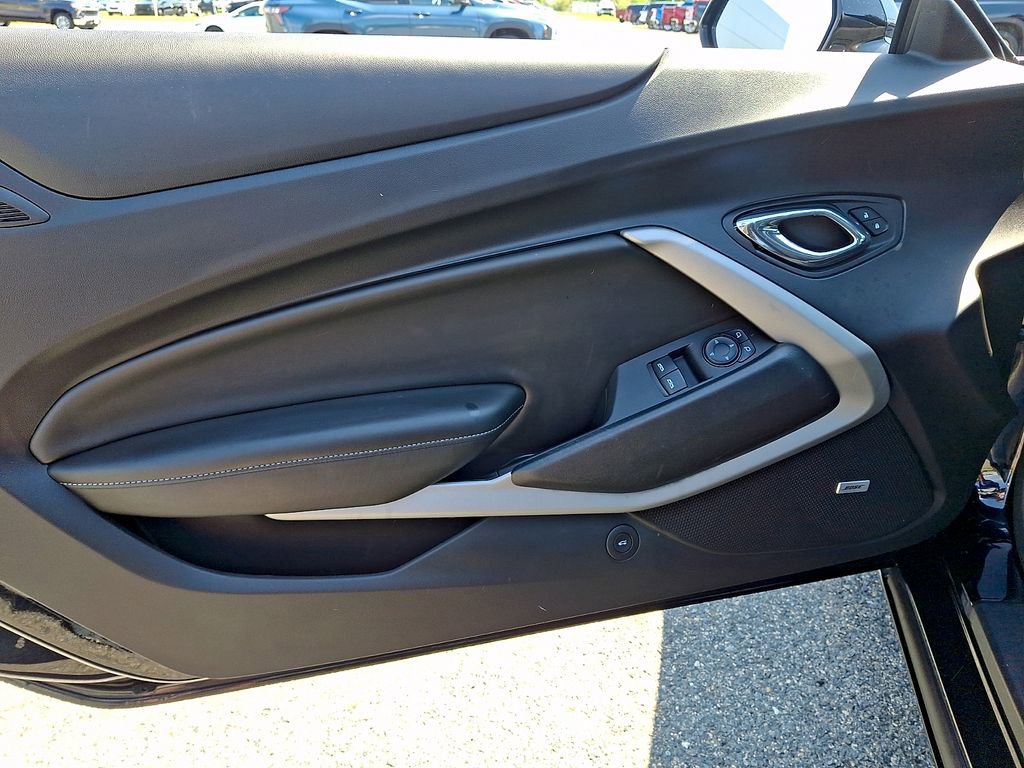 Used 2017 Chevrolet Camaro LT RWD image 12