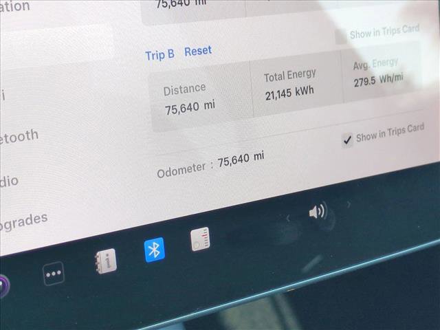 Used 2023 Tesla Model Y AWD image 11