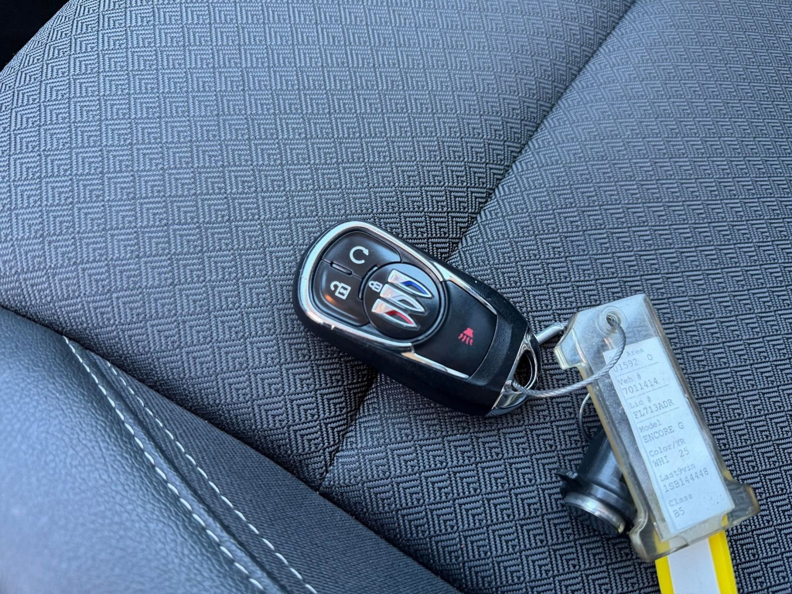 Used 2025 Buick Encore GX Preferred image 23