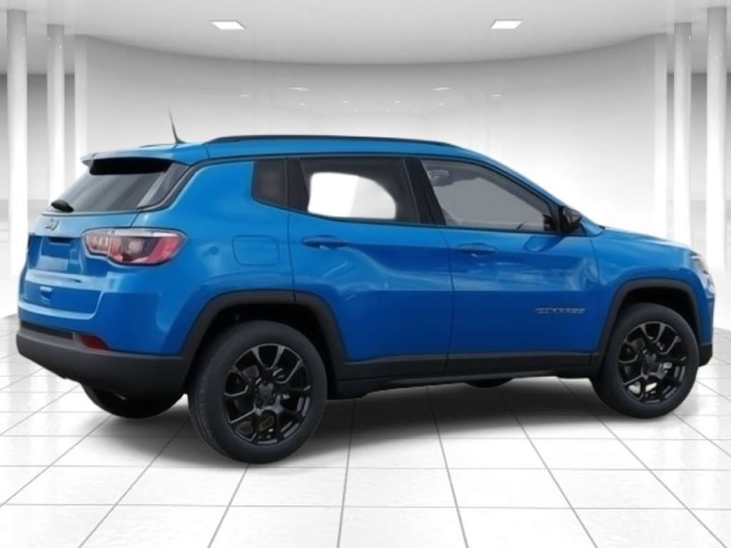 New 2026 Jeep Compass Latitude AWD/4WD image 4