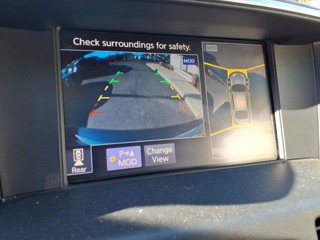 Used 2018 INFINITI Q70 Luxe image 27