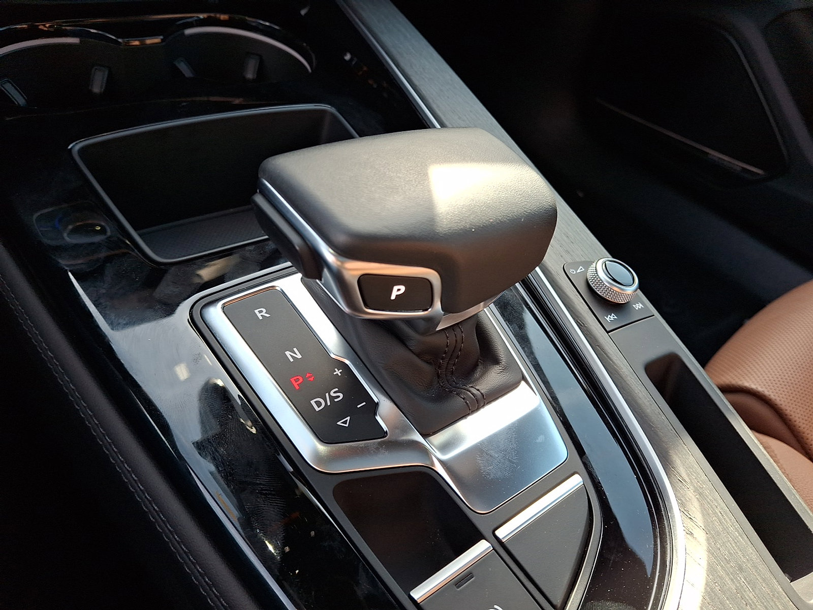 Used 2025 Audi A5 2.0T Premium Plus image 16