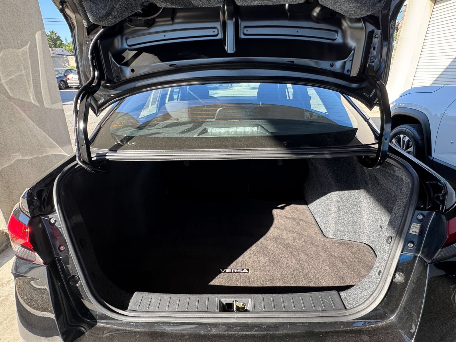 Used 2025 Nissan Versa SV w/ Trunk Package FWD image 25