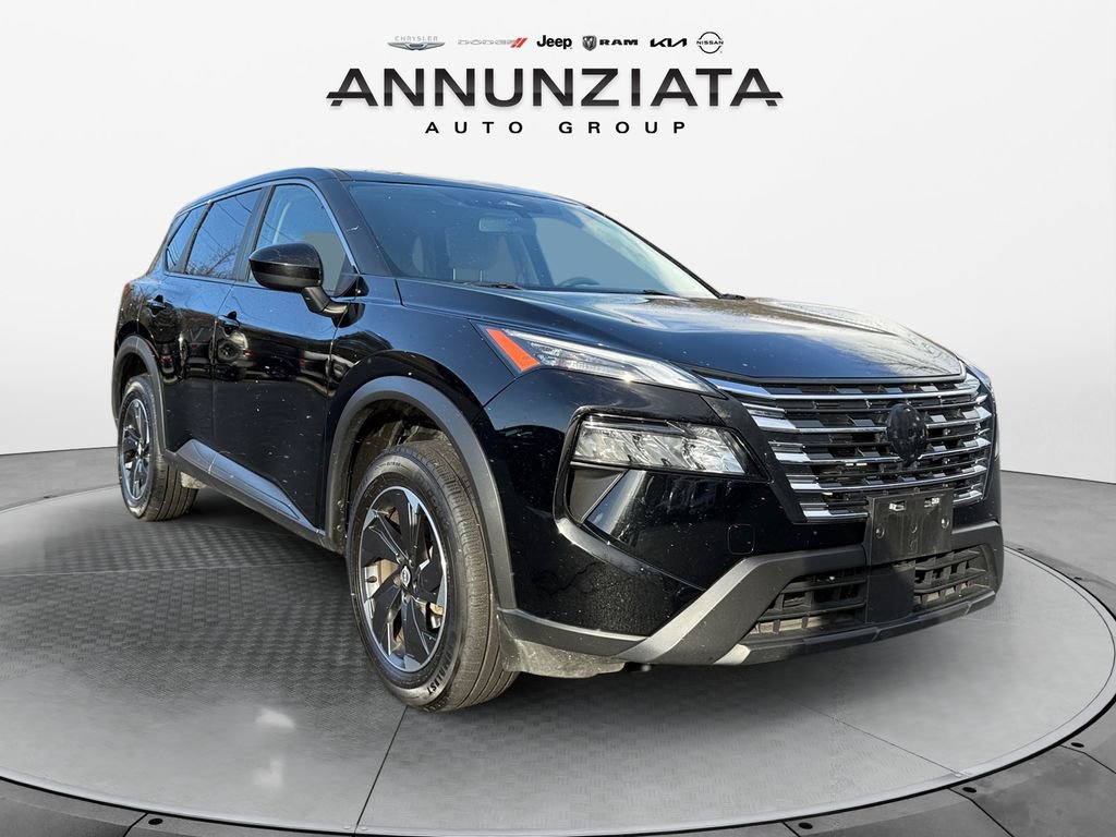 Used 2024 Nissan Rogue SV image 7