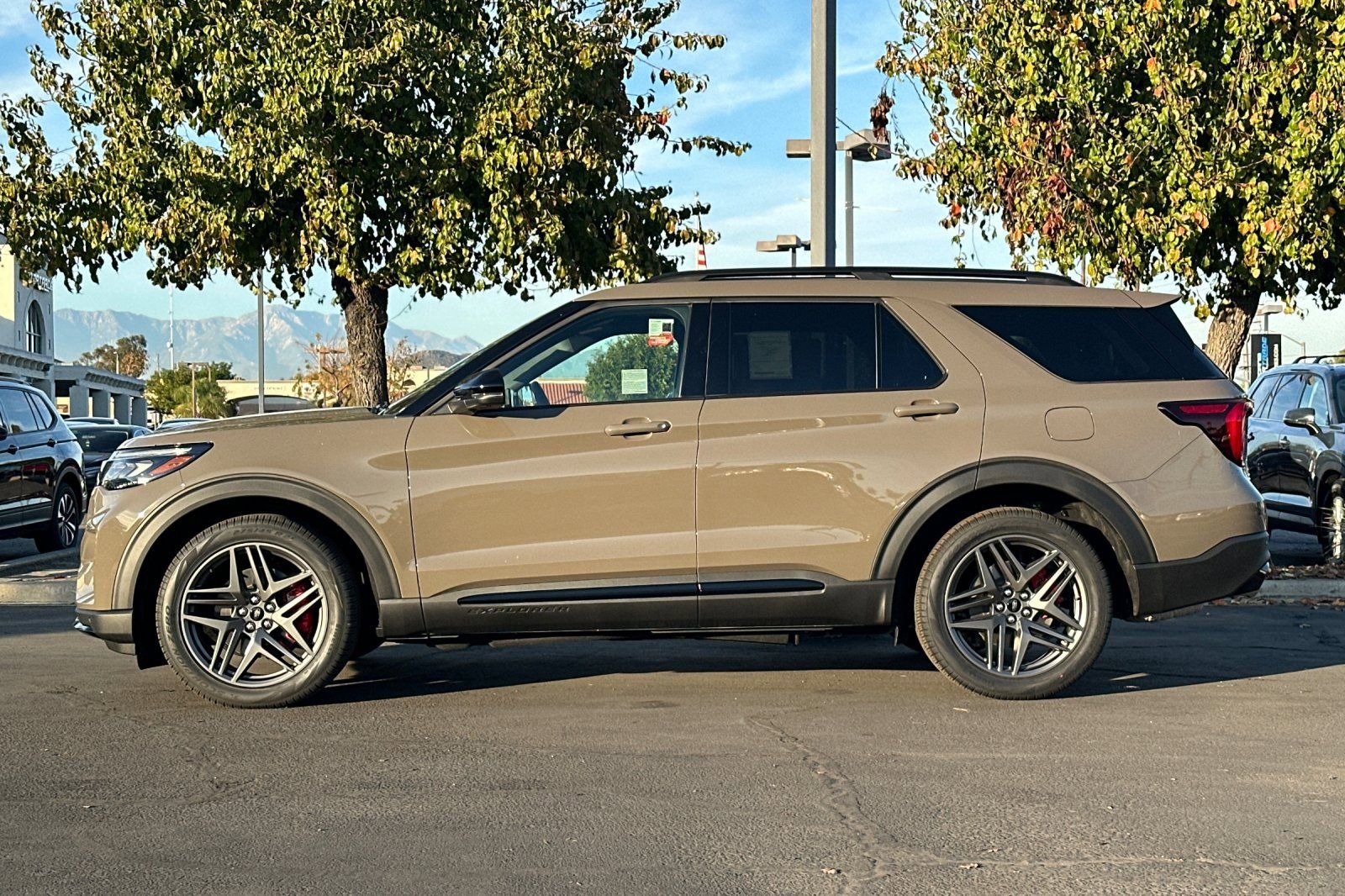 New 2026 Ford Explorer ST image 7
