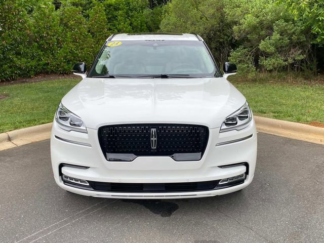 Certified 2023 Lincoln Aviator Reserve w/ Equipment Group 201A AWD/4WD image 2