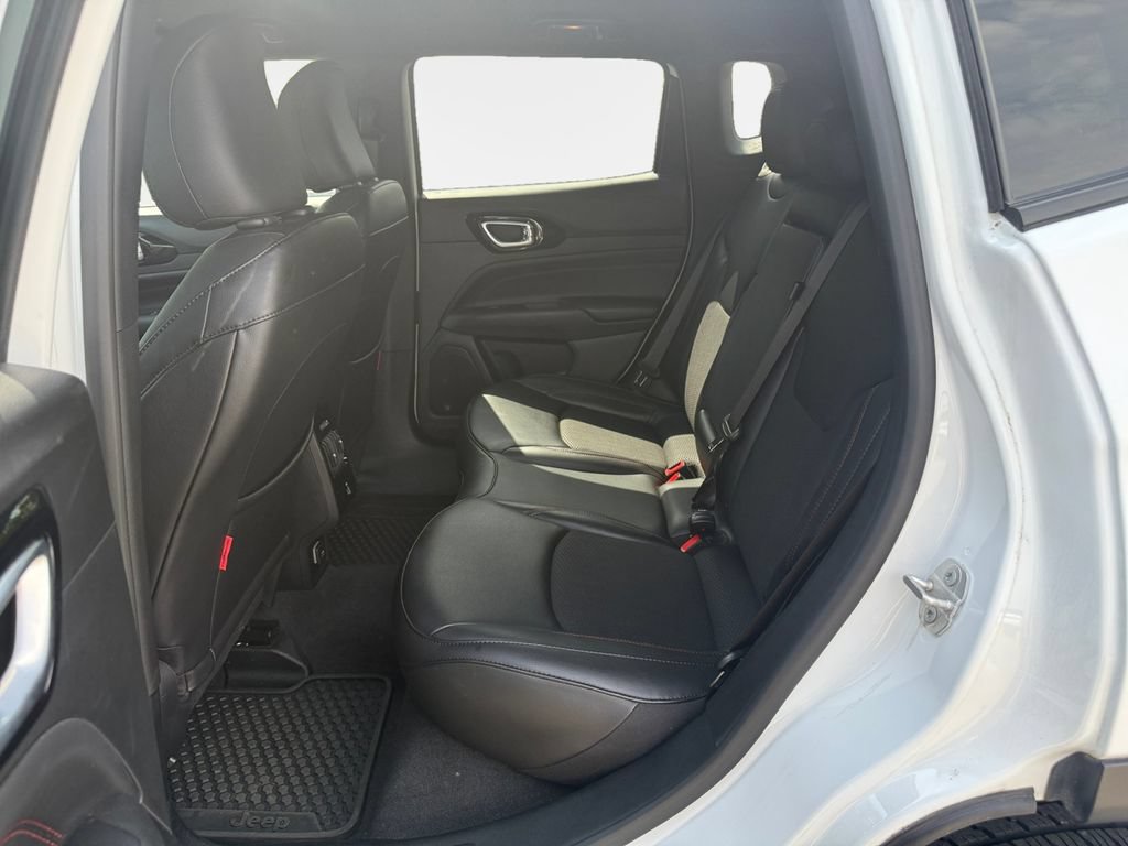 Used 2023 Jeep Compass Trailhawk w/ Trailhawk Convenience Group AWD/4WD image 24
