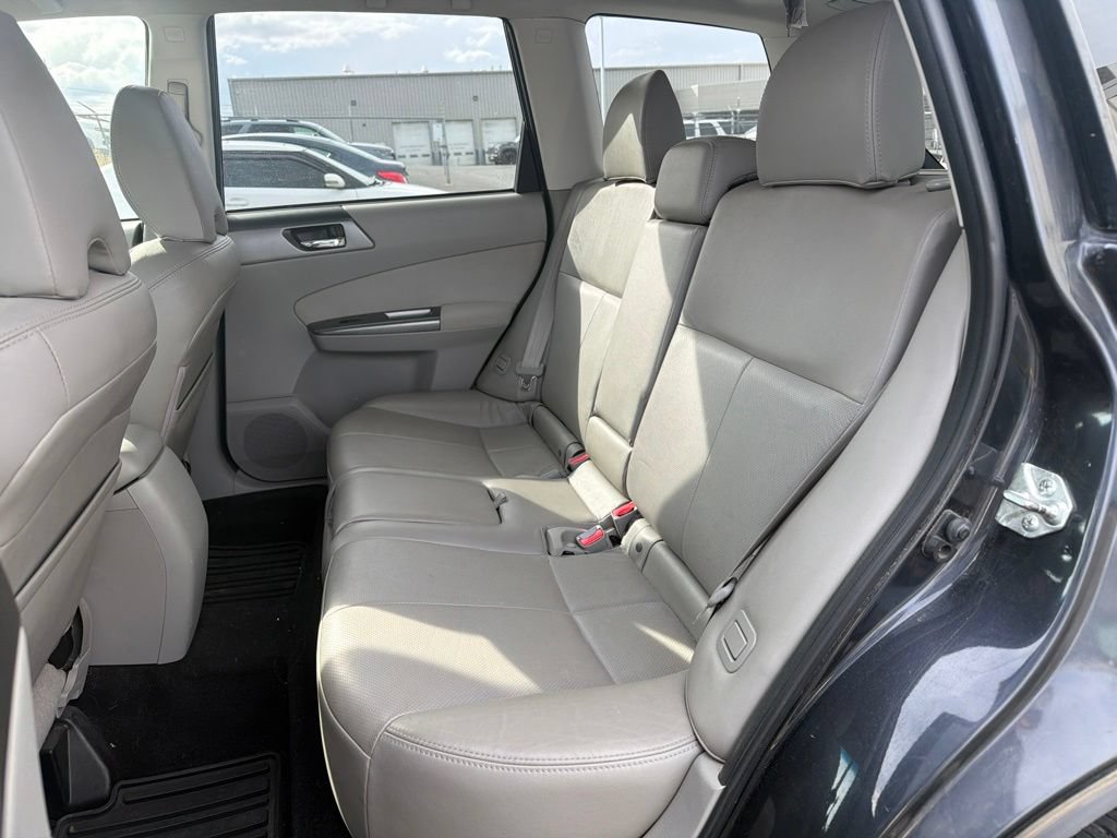 Used 2011 Subaru Forester 2.5X Limited AWD/4WD image 9