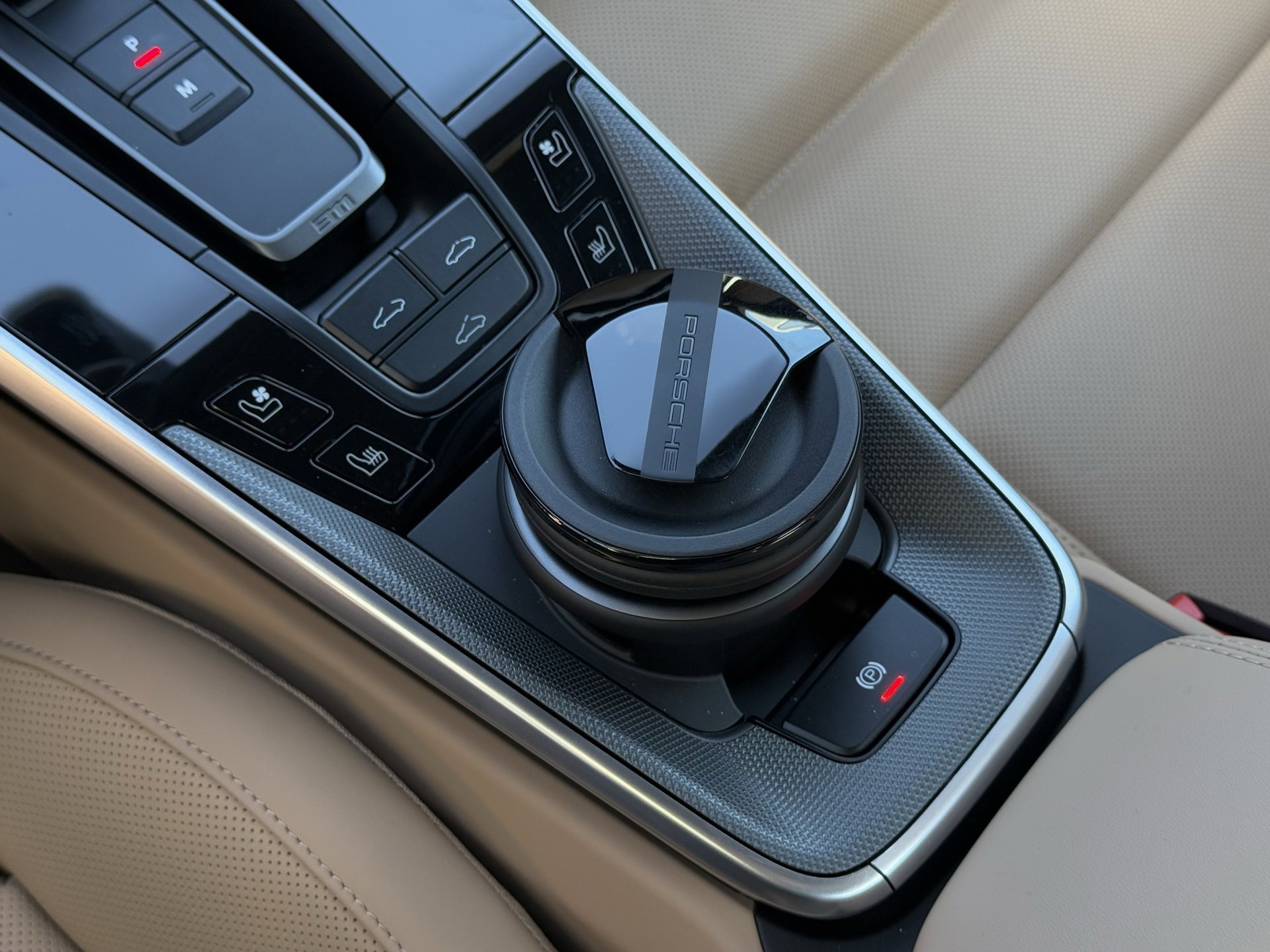 Certified 2024 Porsche 911 Turbo image 24