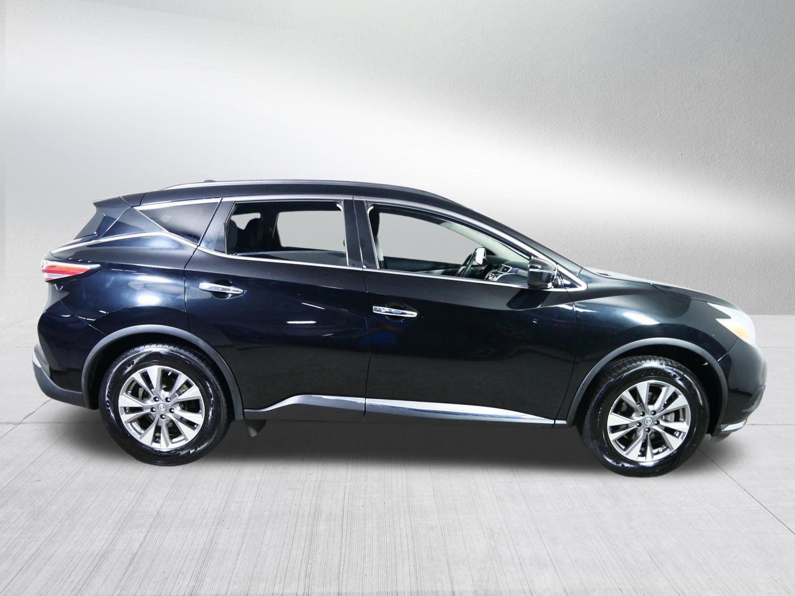 Used 2017 Nissan Murano SV image 8