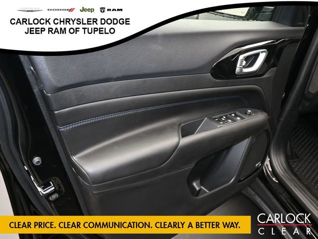 New 2026 Jeep Compass Latitude w/ Sun and Sound Group image 11