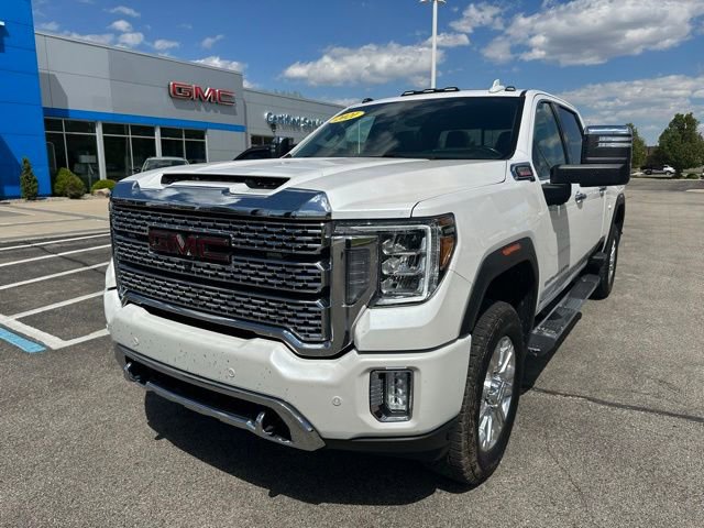Used 2023 Chevrolet Silverado 1500 RST w/ Convenience Package II AWD/4WD image 2