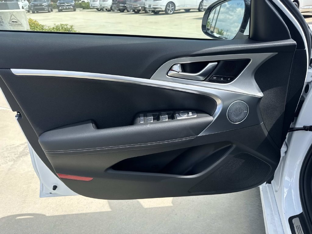 New 2026 Genesis G70 2.5T Prestige RWD image 20