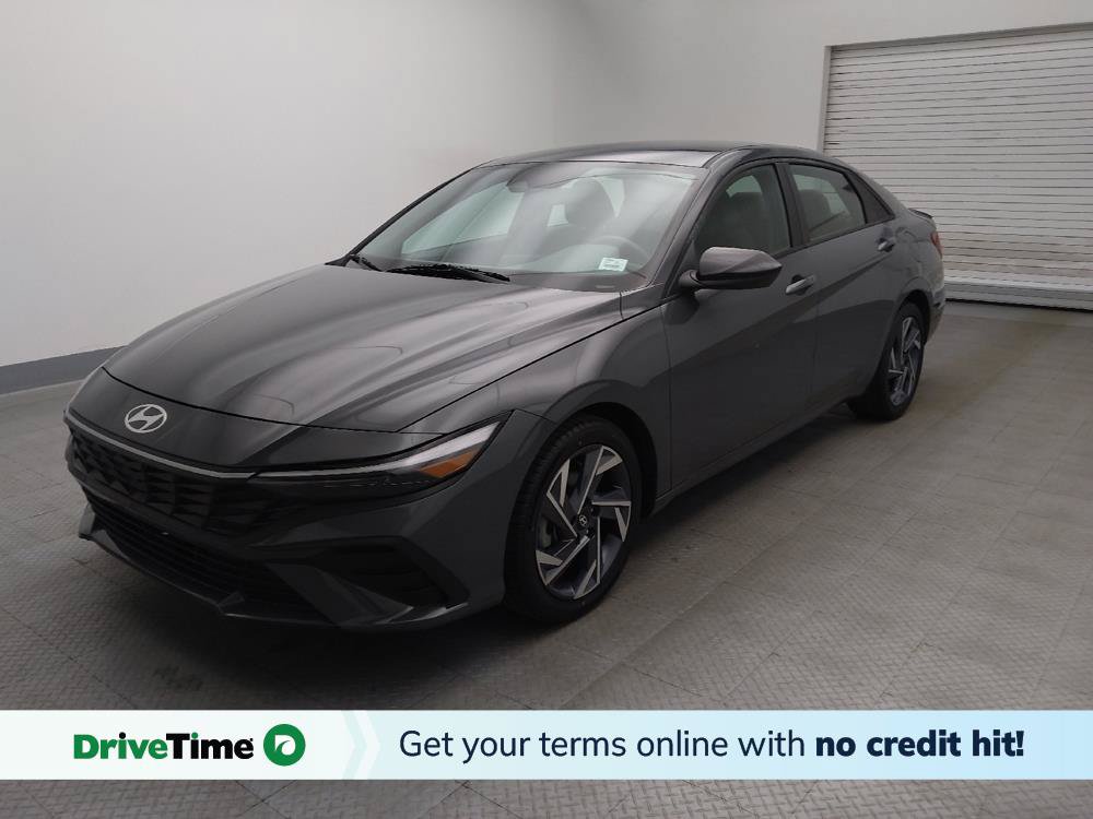 Used 2025 Hyundai Elantra Sport FWD image 1