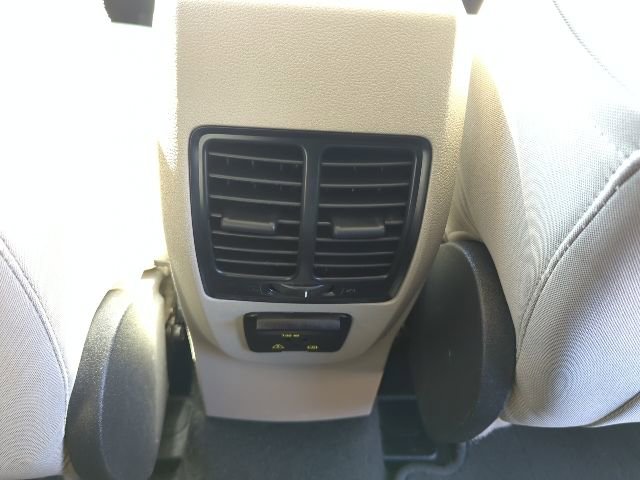 Used 2017 Ford Escape SE w/ Equipment Group 201A image 22