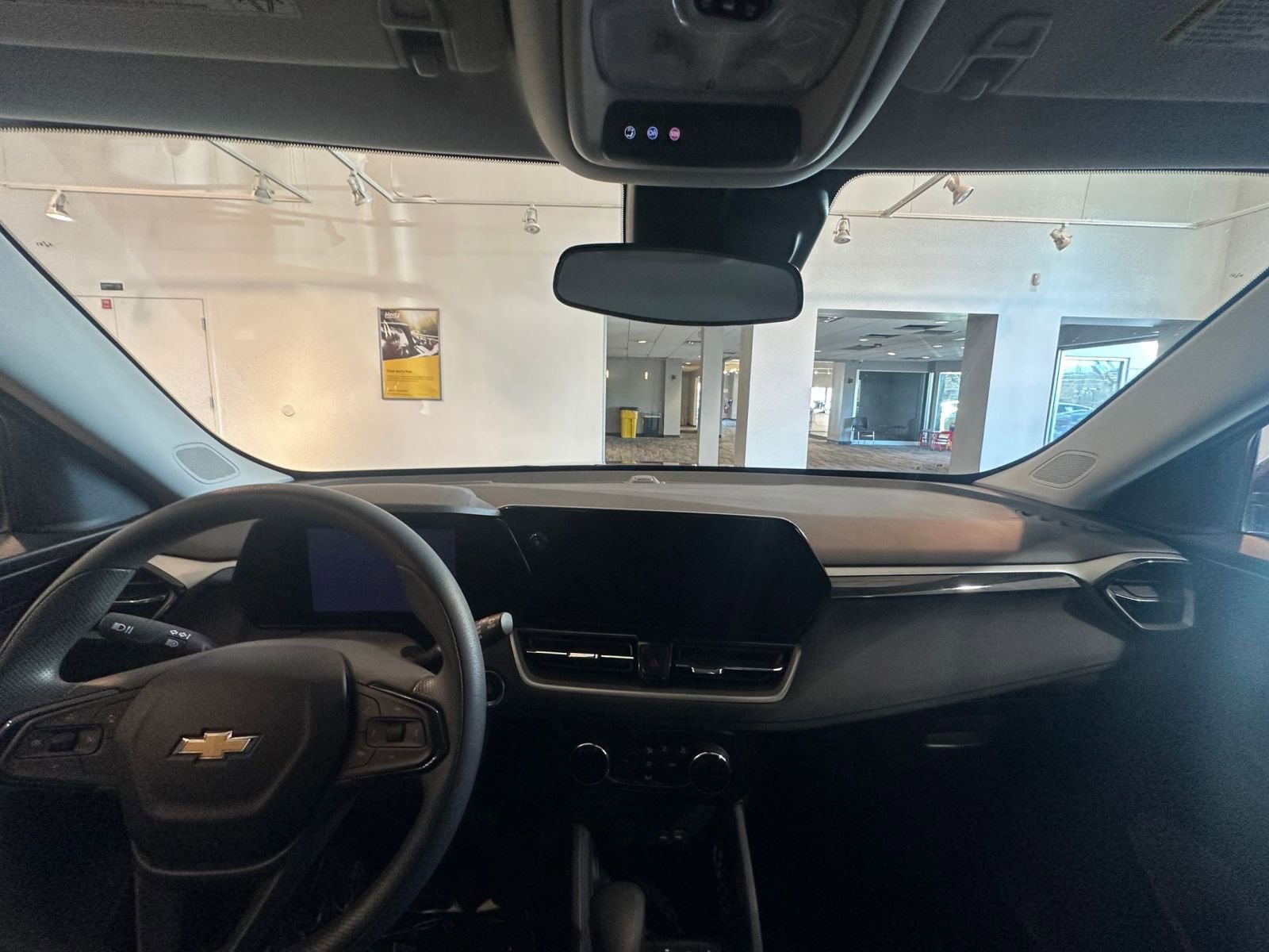 Used 2025 Chevrolet TrailBlazer LT image 31