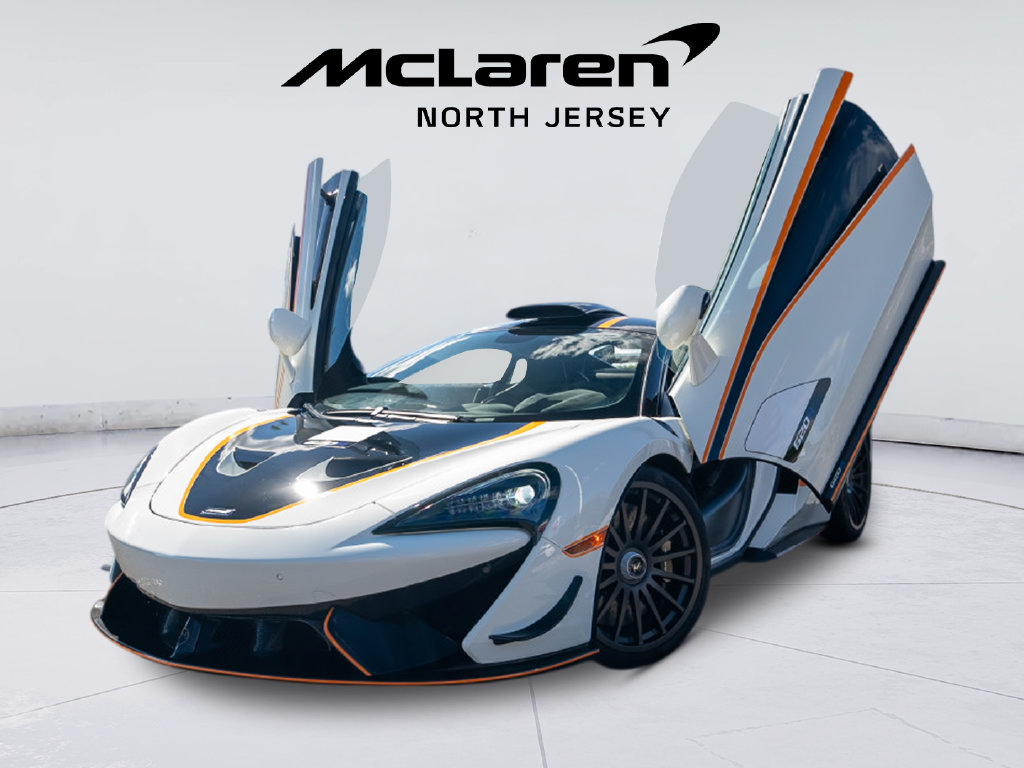 Used 2020 McLaren 620R RWD image 2