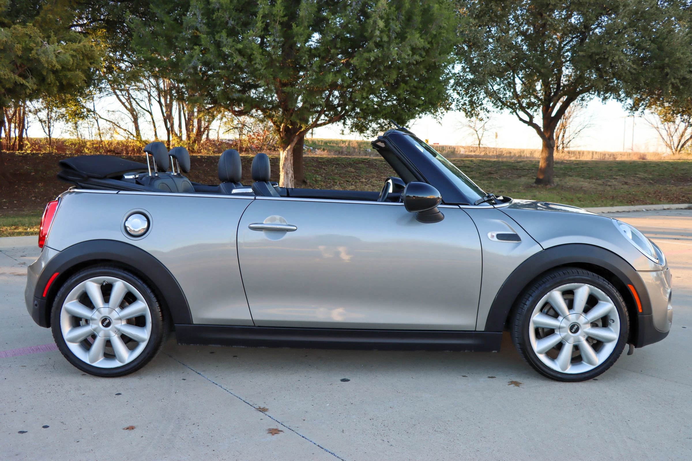 Used 2017 MINI Cooper S image 5