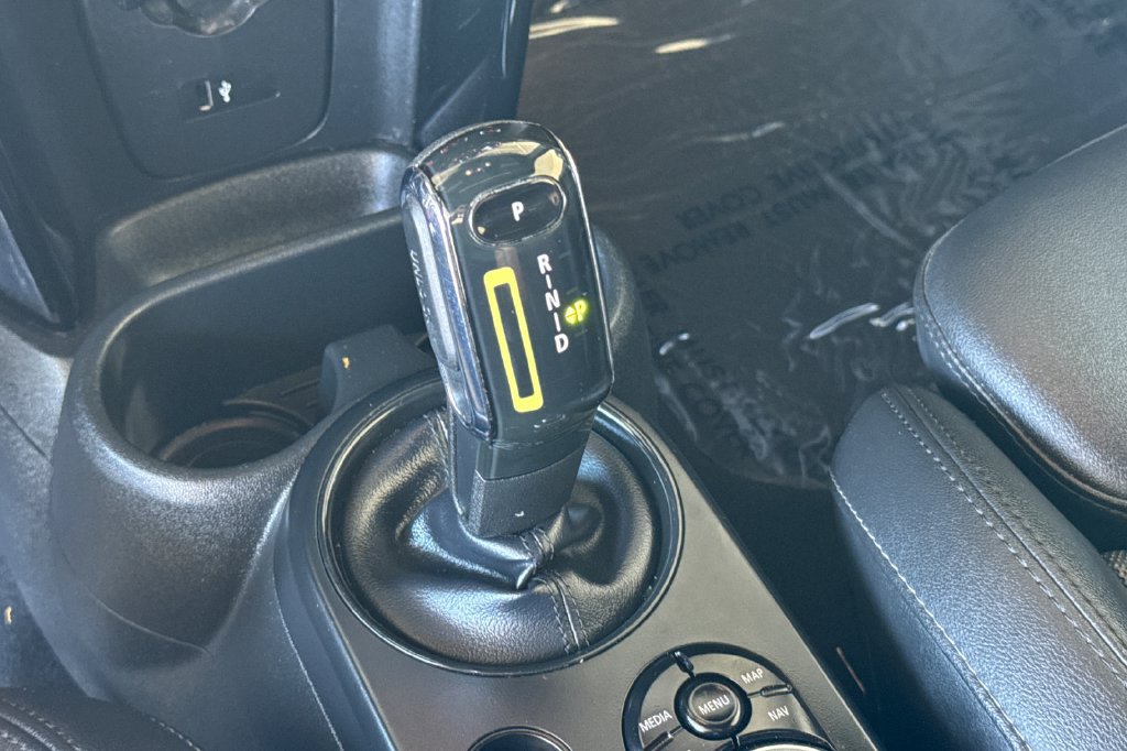 Used 2023 MINI Cooper SE FWD image 19