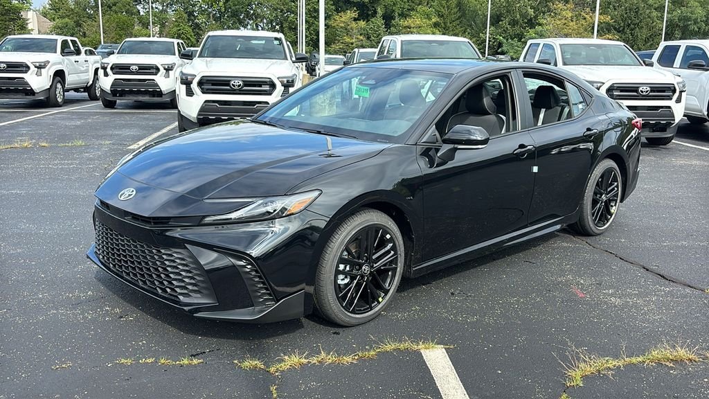 New 2026 Toyota Camry SE w/ Convenience Package FWD image 2