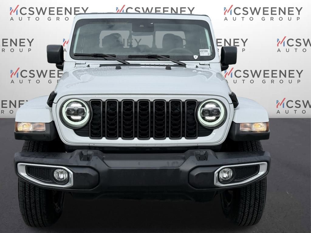 Used 2024 Jeep Gladiator Sport image 8