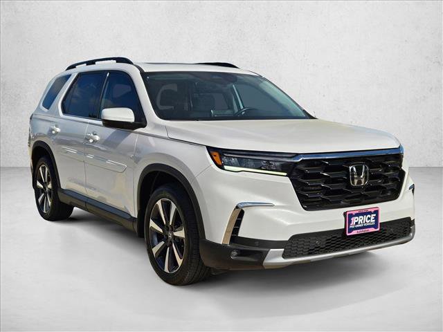 Used 2023 Honda Pilot Touring image 3