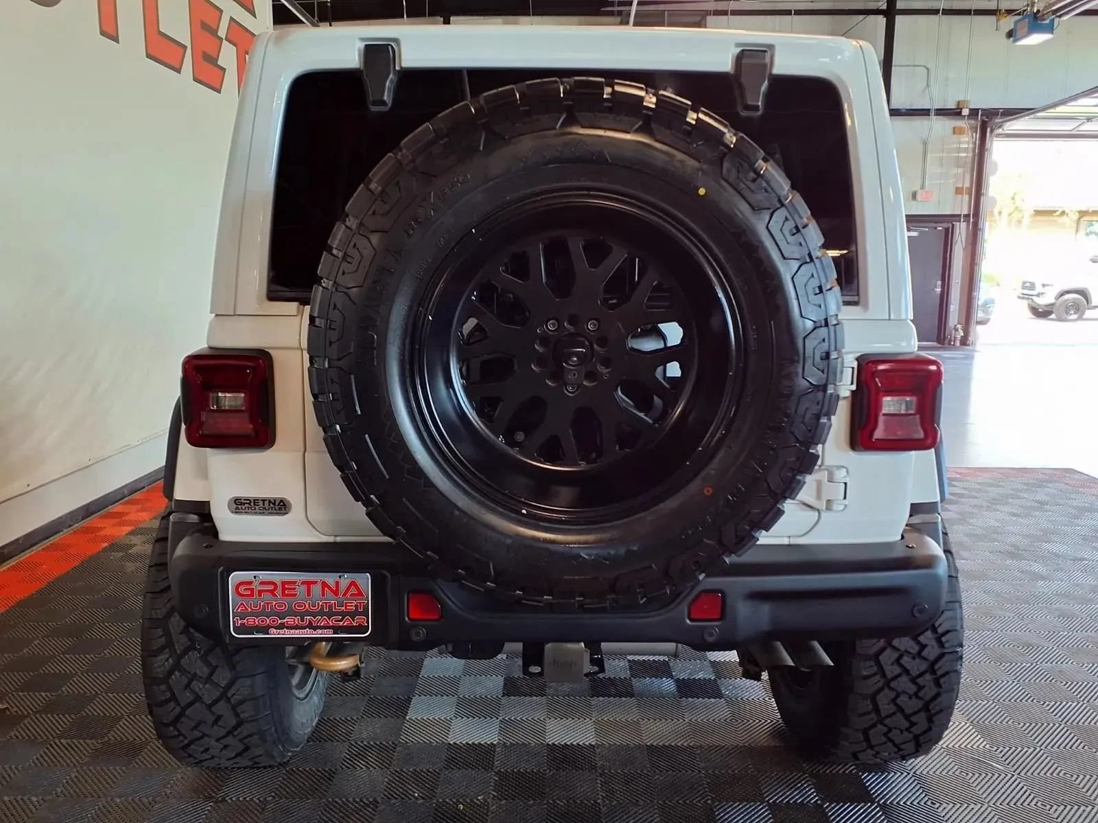 Used 2022 Jeep Wrangler Unlimited Rubicon w/ Trailer Tow Package AWD/4WD image 6