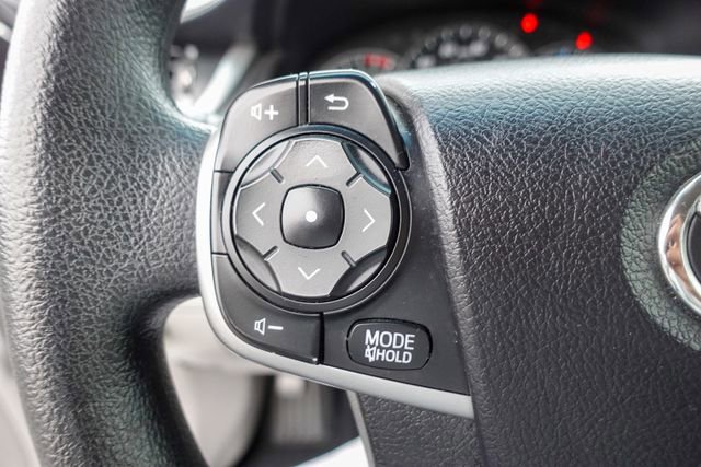 Used 2014 Toyota Camry LE image 14