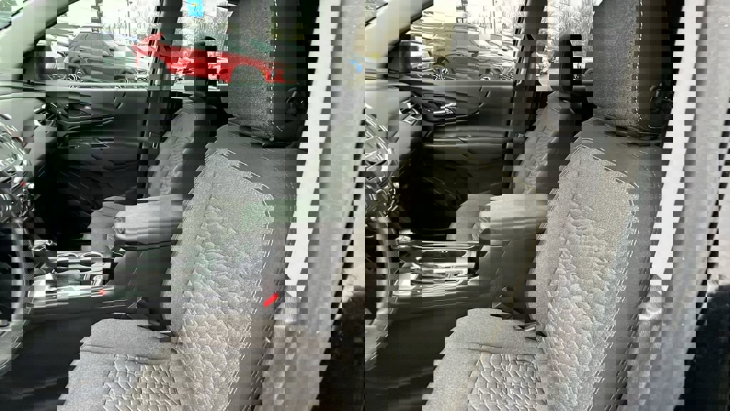 Used 2020 Chevrolet Equinox LT image 14