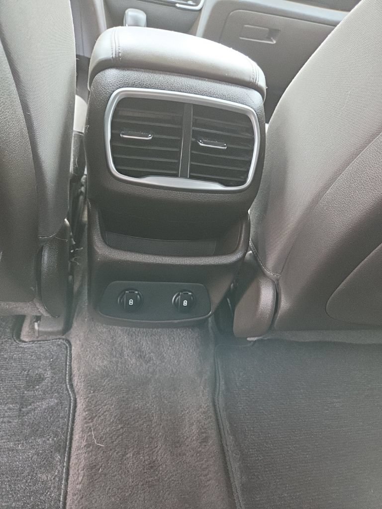Used 2019 Hyundai Santa Fe SE AWD/4WD image 24