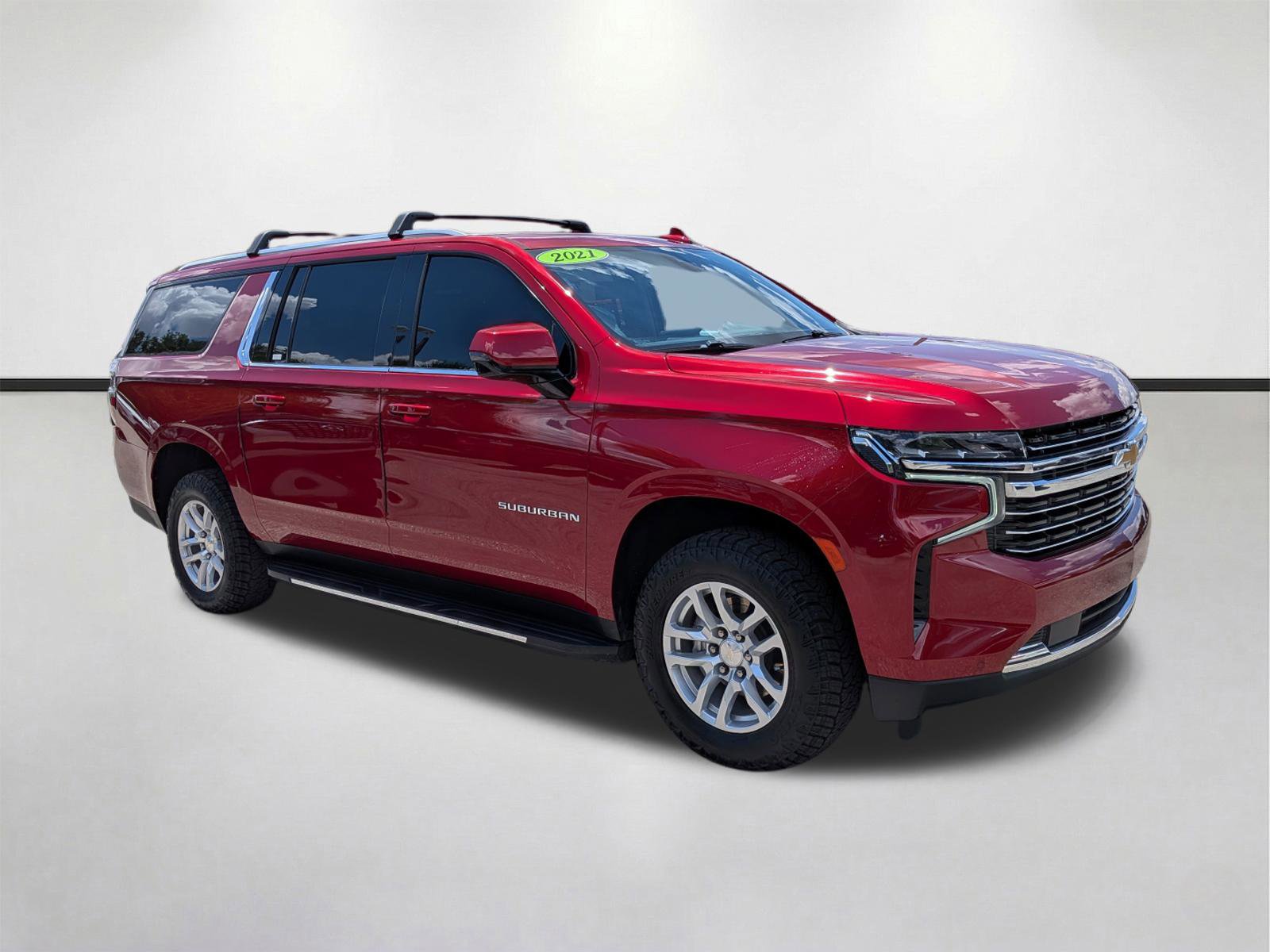 Used 2021 Chevrolet Suburban LT w/ Luxury Package RWD image 1