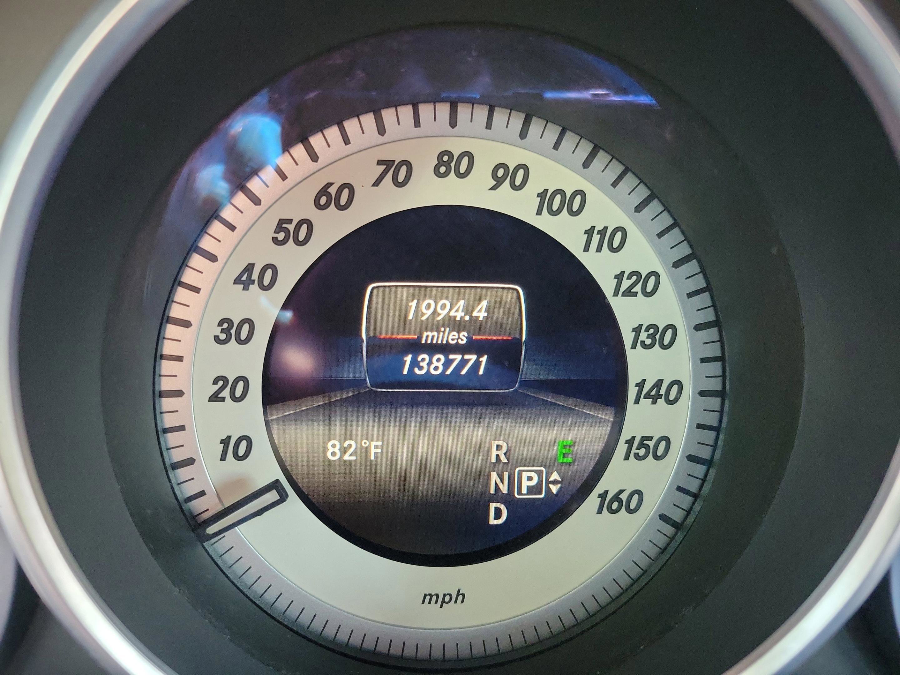 Used 2016 Mercedes-Benz E 350 4MATIC Sedan image 26