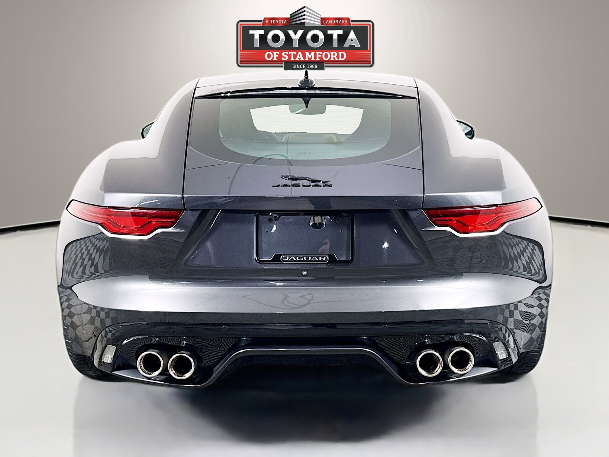 Used 2024 Jaguar F-TYPE Coupe AWD image 6