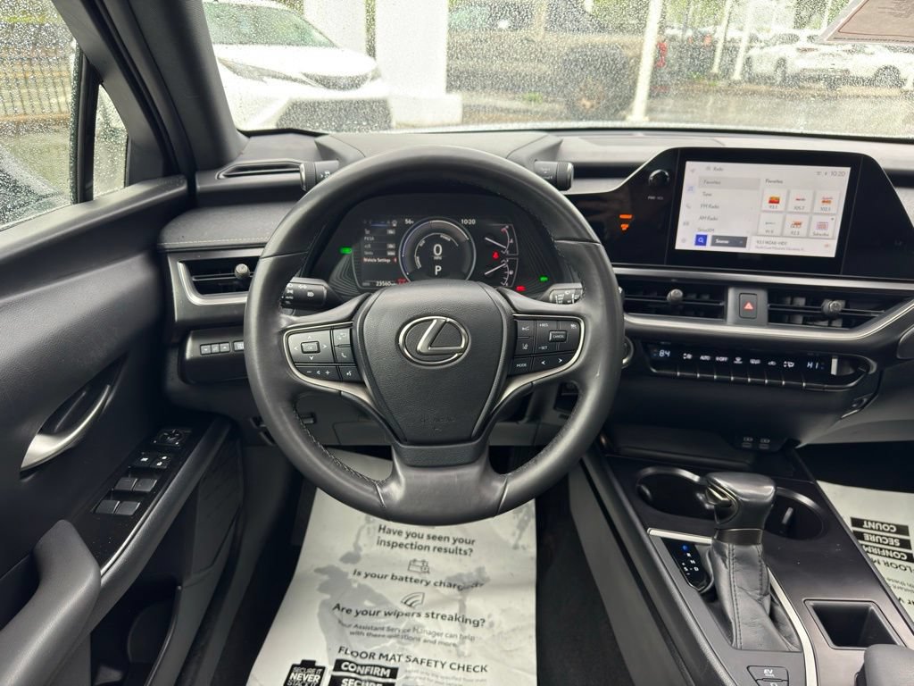 Used 2024 Lexus UX 250h AWD image 32
