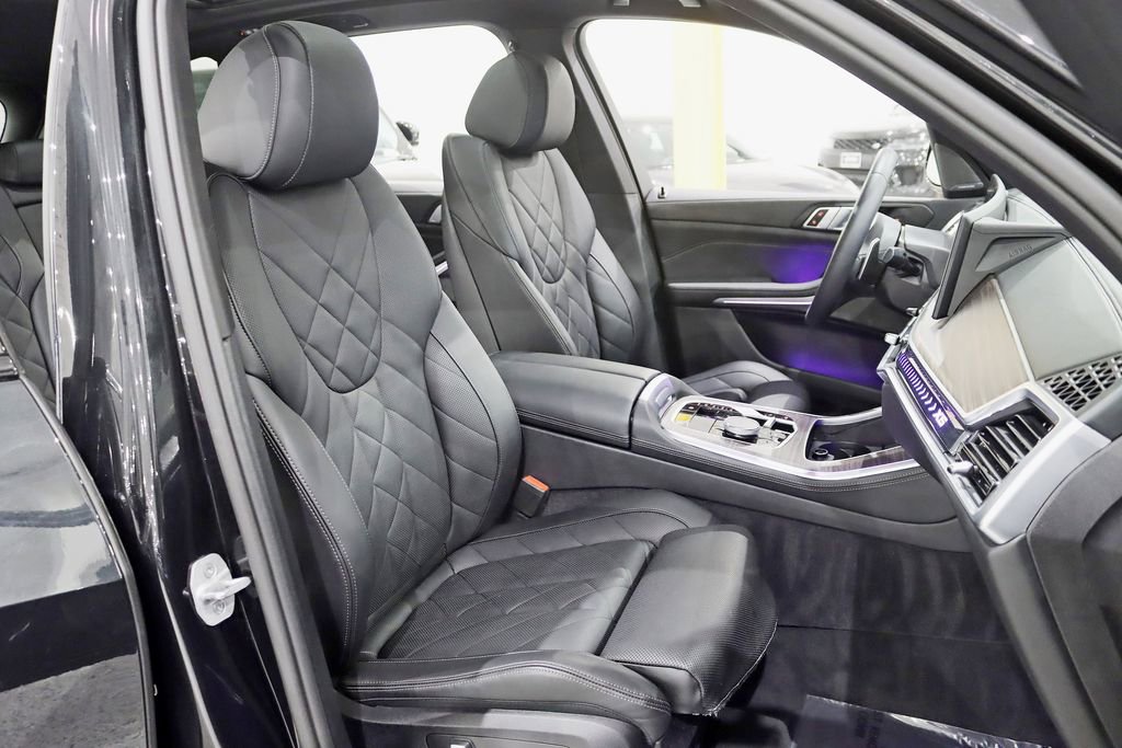Used 2024 BMW X5 xDrive40i w/ M Sport Package image 31