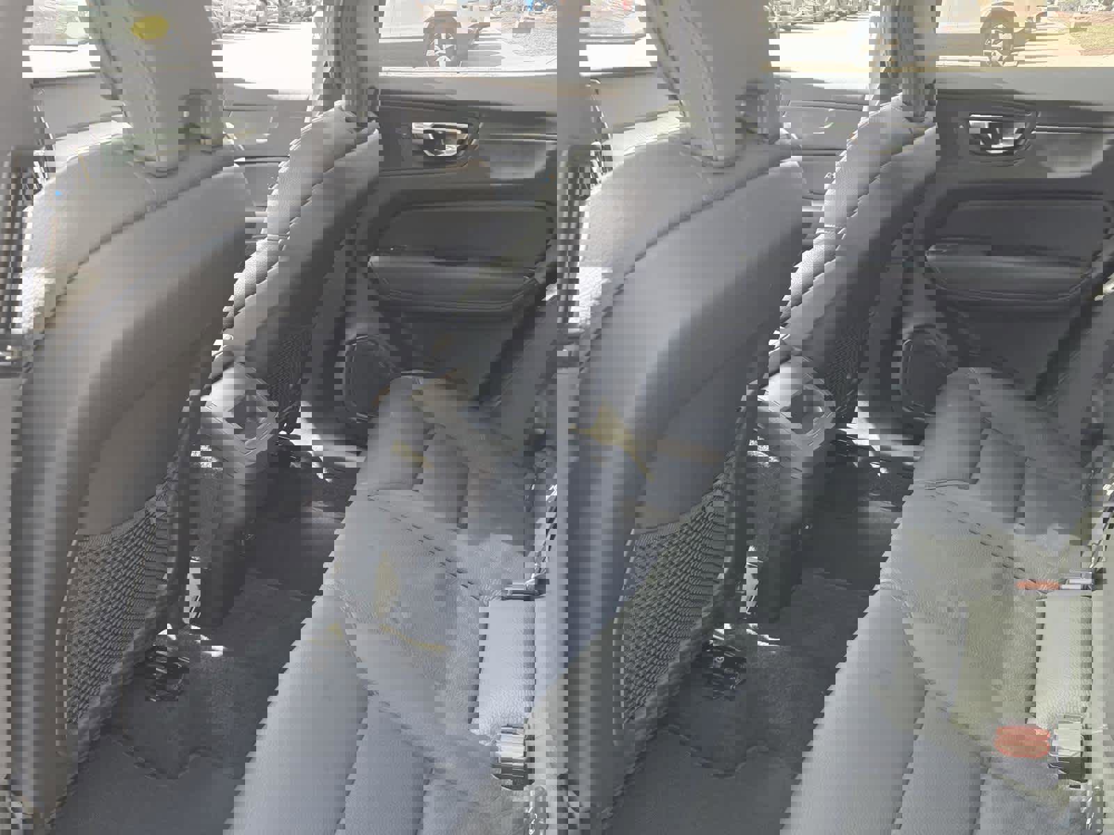 Used 2025 Volvo XC60 B5 Plus image 20