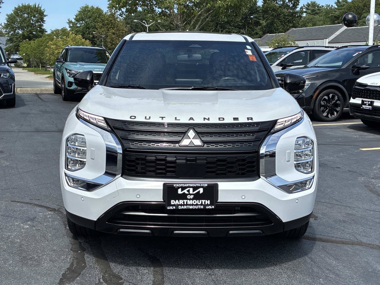 Used 2022 Mitsubishi Outlander SE AWD/4WD image 2