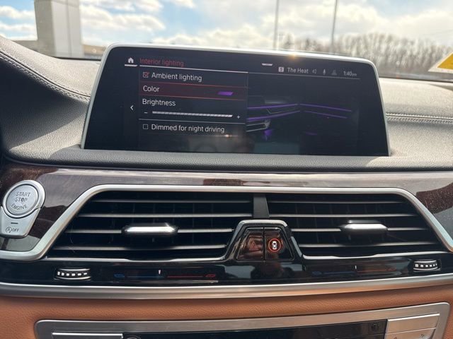Used 2021 BMW 750i xDrive w/ M Sport Package image 20