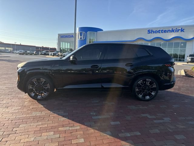 Used 2023 BMW XM AWD/4WD image 3