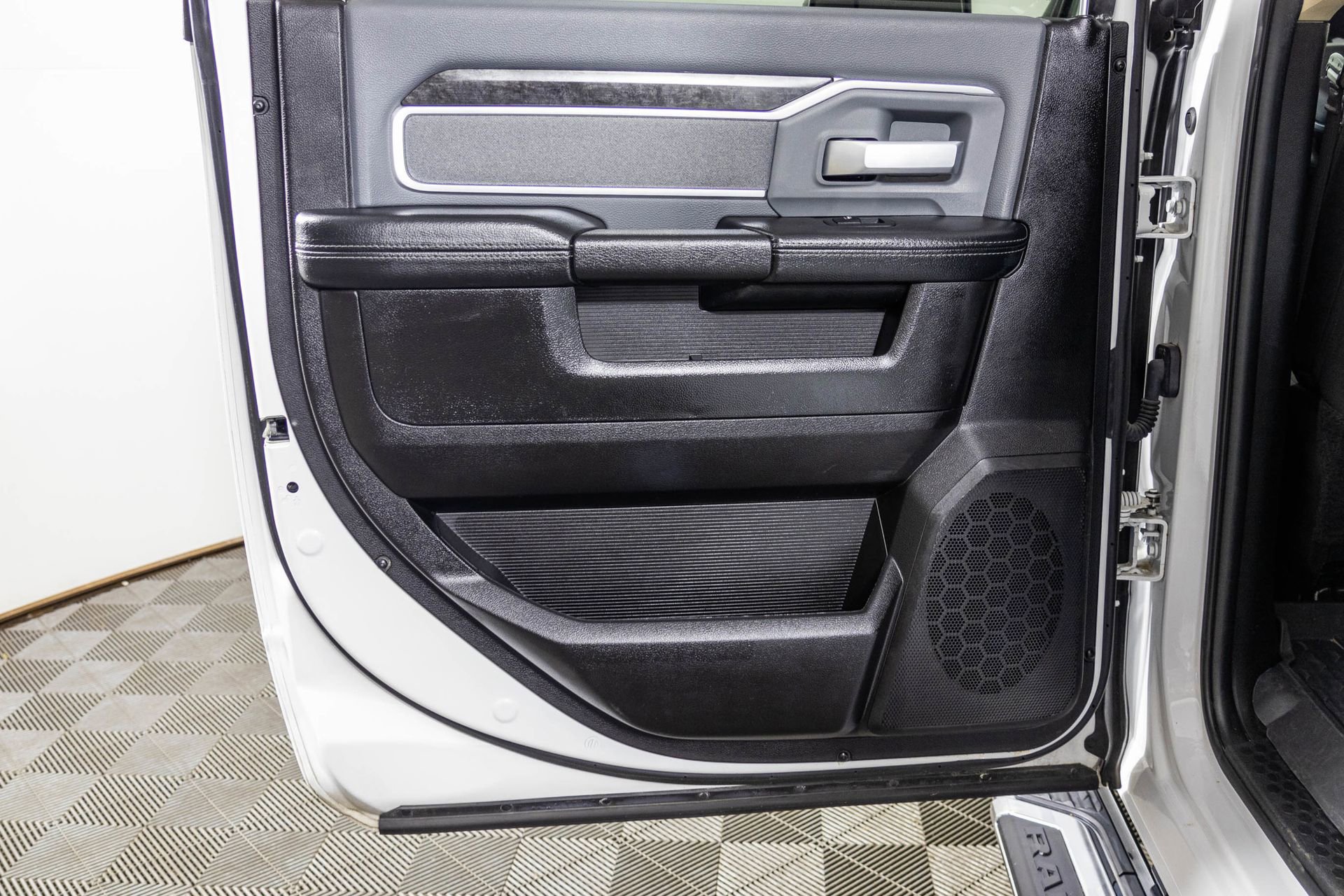 Used 2019 RAM 2500 Big Horn AWD/4WD image 42