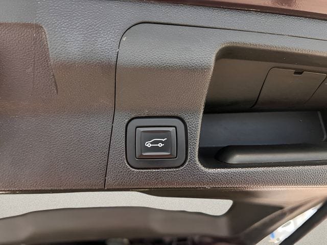Used 2017 GMC Acadia SLT AWD/4WD image 10